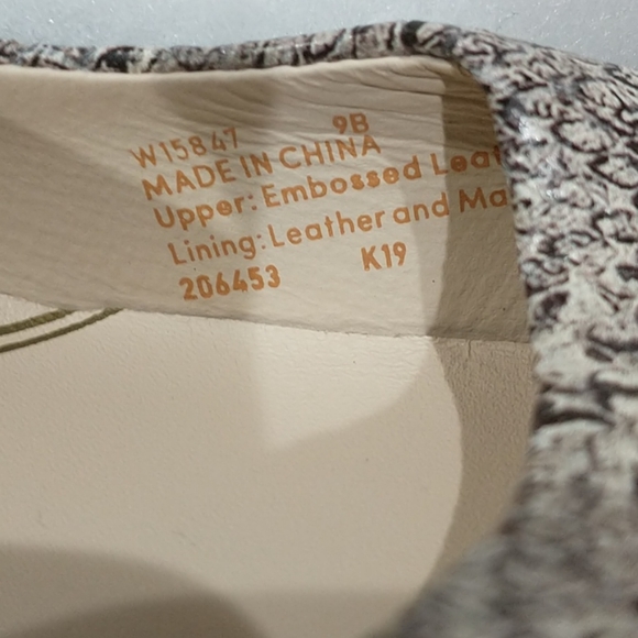 Cole Hann Grand Ambition Wedge Heel Pump in a snake, Size 9 - Picture 8 of 8